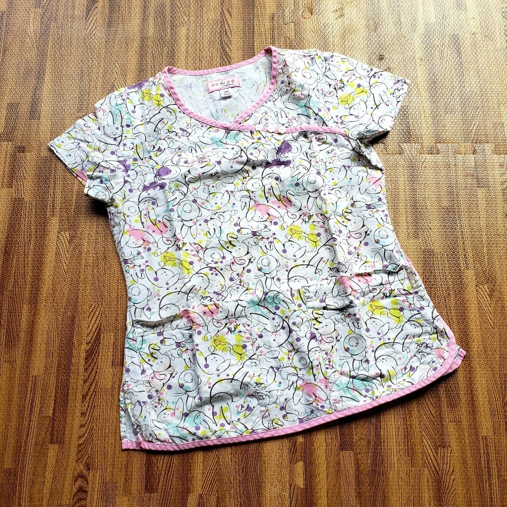 Xs KOI Scrub Top